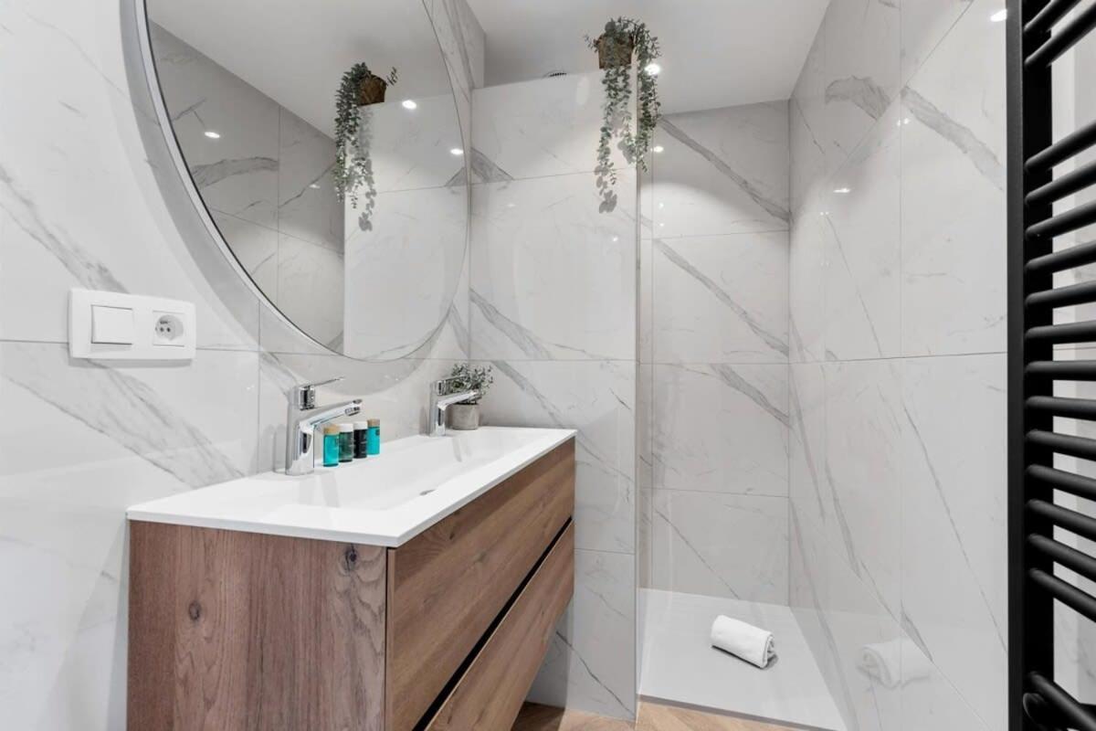 Alejandro - Lovely 2 Bedroom Apartment In Oostende Dış mekan fotoğraf